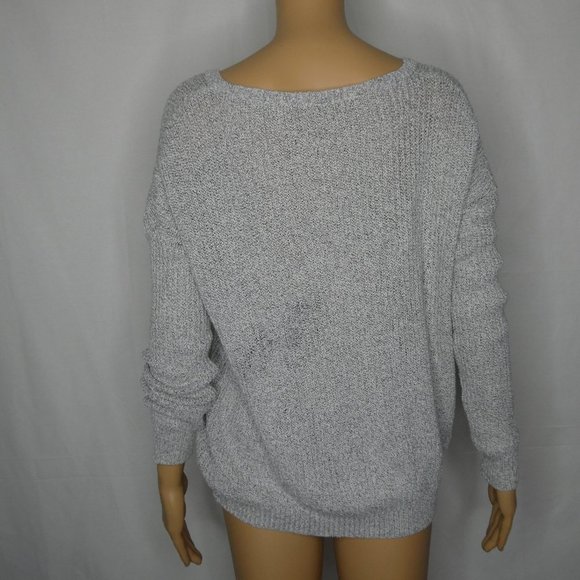 Brandy Melville Lance Pullover Sweater V Neck OS - Picture 6 of 6
